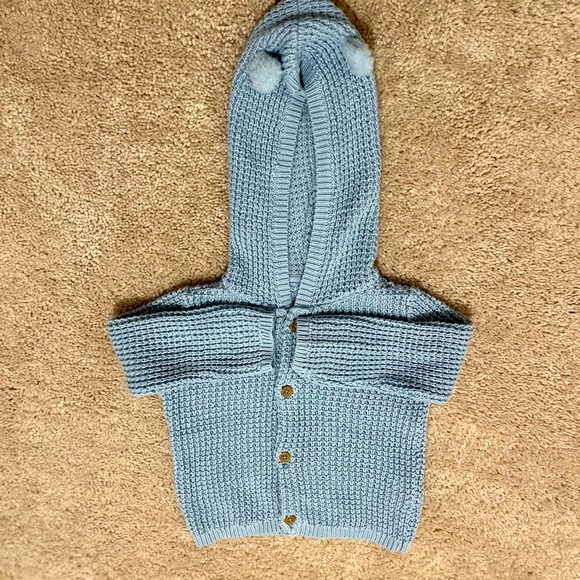 Infant 9M Blue knit sweater with bear hood - Picture 5 of 10